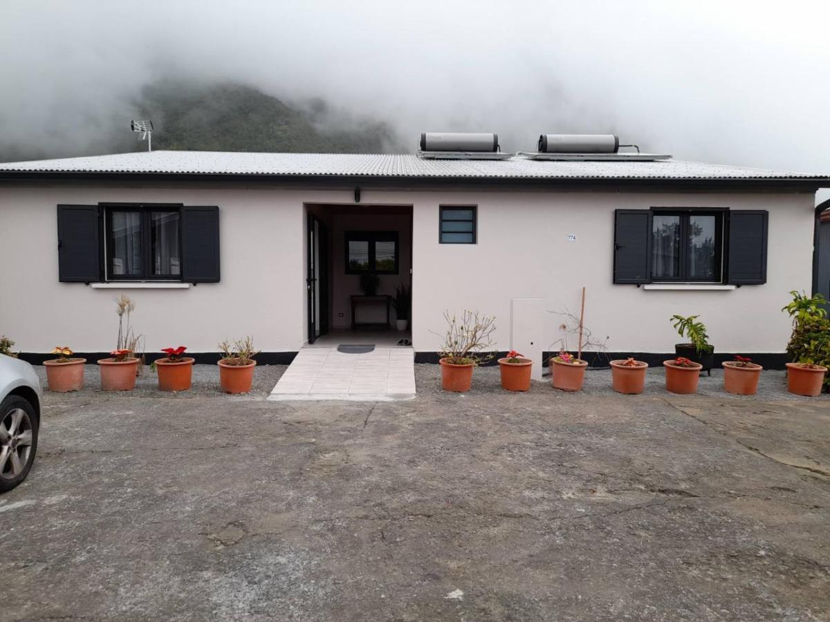 Les Sommets De Salazie Chambres D'Hotes Exterior foto